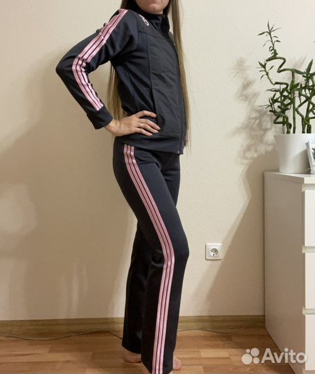 Костюм спортивный