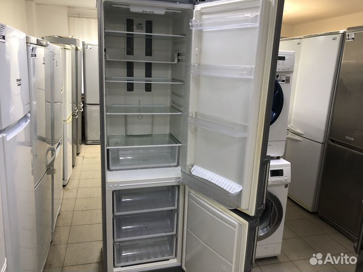 Холодильник бу Hotpoint-Ariston no frost. Гарантия