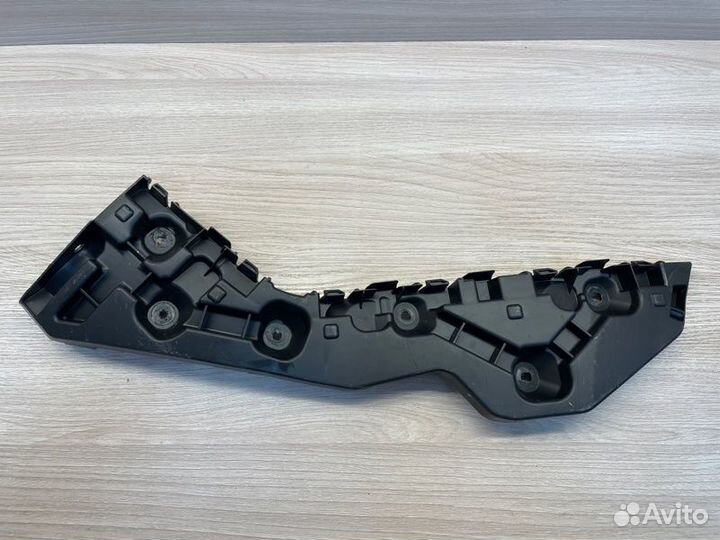 Кронштейн бампера задний правый LADA X-Ray