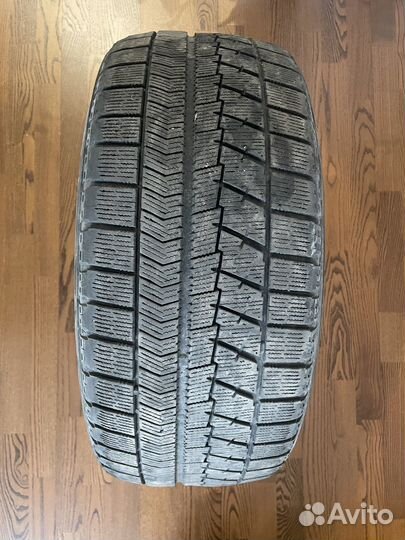 Bridgestone Blizzak VRX 215/50 R17 91S