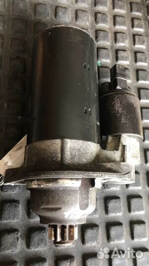 Стартер Volkswagen Sharan 2000 bosch