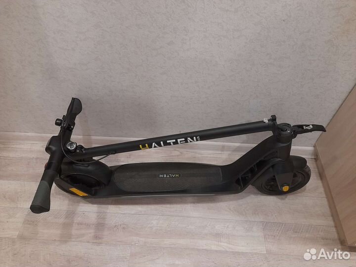 Самокат взрослый электрический