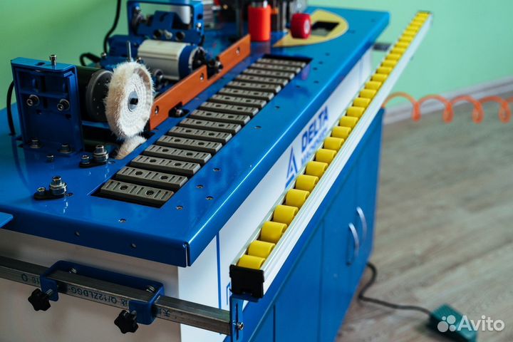 Кромкооблицовочный станок deltamachinery DM-114