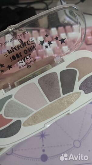 Палетка теней essence lamel