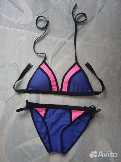 Купальник для девочки новый 152