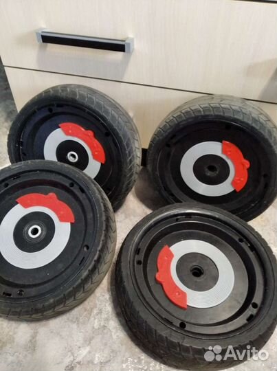 Колеса детского электромобиля