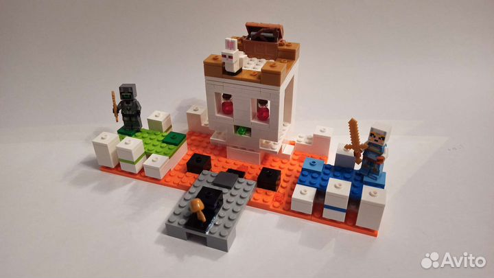 Конструктор lego Minecraft 21145