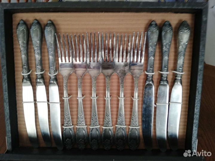 Мельхиоровые ложки, вилки, и ножи