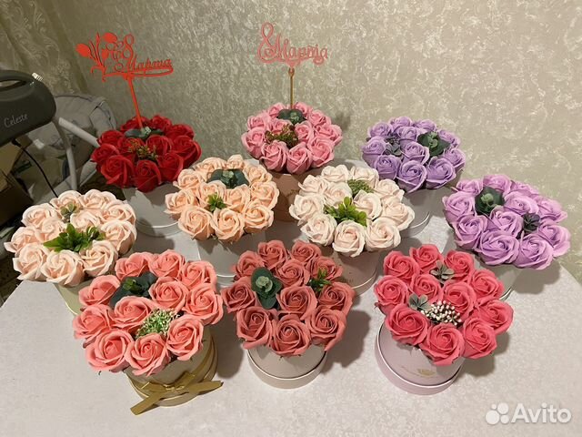 Мыльные розы в шляпной коробке