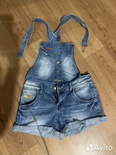 Комбинезон женский