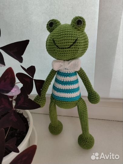 Вязаные игрушки лягушка