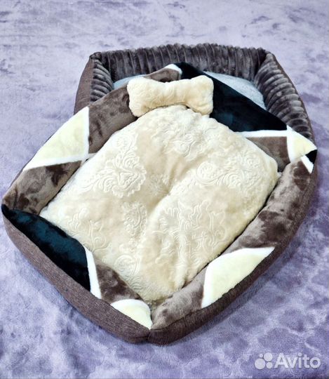 Лежанка для собак средних пород