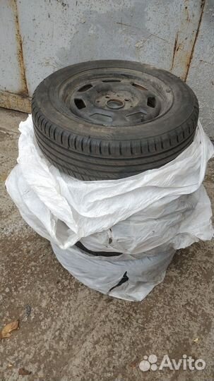 R14 Nokian Tyres Nordman SX2 185/60, PCD 4x98 DIA 57.1