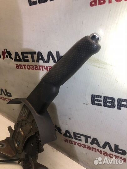 Рычаг стояночного тормоза Nissan Almera N16 седан