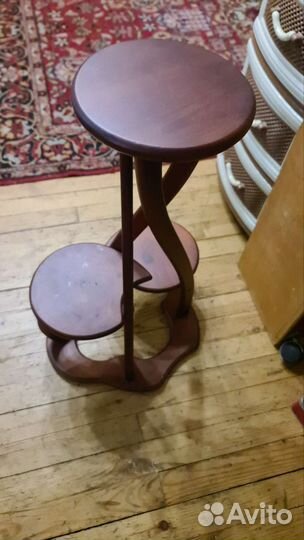 Подставка под цветы дерево