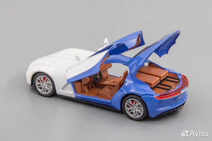 Машинка металлическая Bugatti Atlantic
