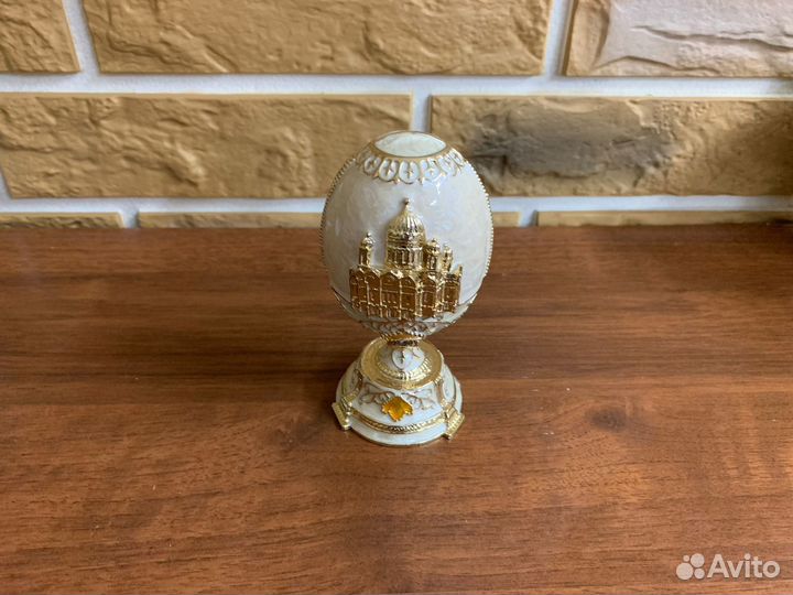 Яйцо-шкатулка в стиле Фаберже