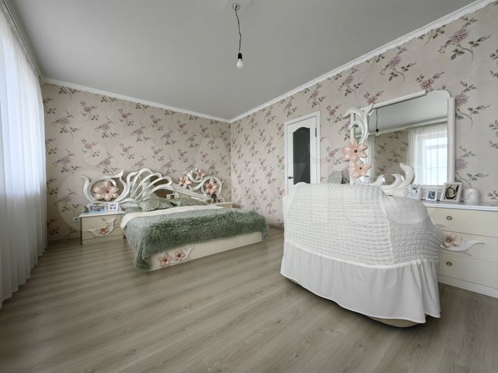 3-к. квартира, 91 м², 14/17 эт.