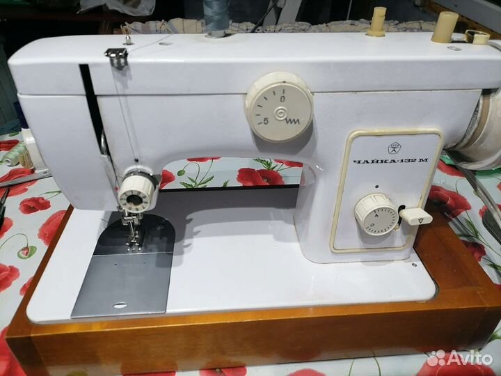 Швейная машинка продам