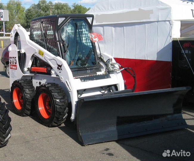 Стекло лобовое на Bobcat T650/ T650H/T770