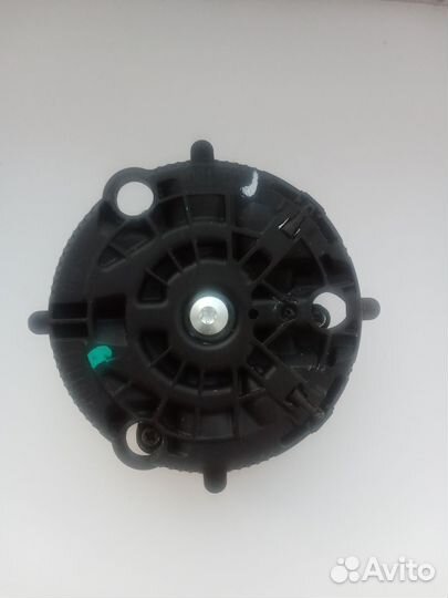 Мотор для регулировки зеркала