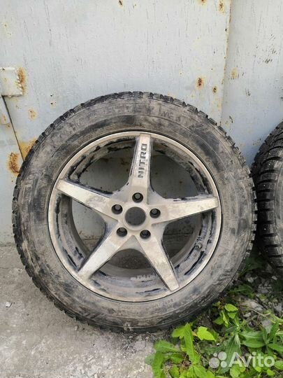 Maxxis ArcticTrekker NP3 205/60 R16