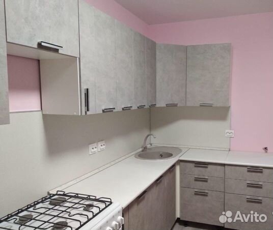 Кухня. Кухонный гарнитур модульный светлый бетон