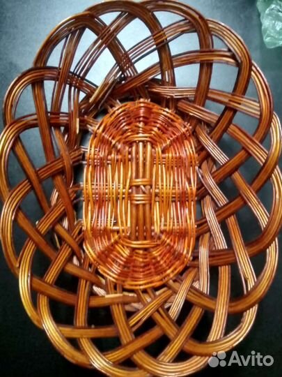 Плетёная ваза