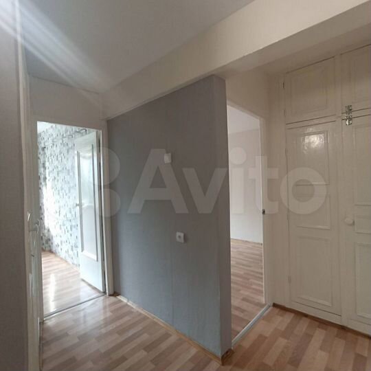 2-к. квартира, 47 м², 2/5 эт.