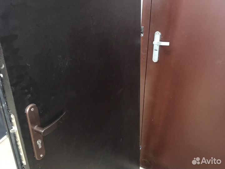 Металлическая дверь бу