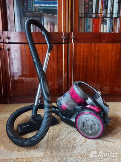 Пылесос Polaris PVC 1824L