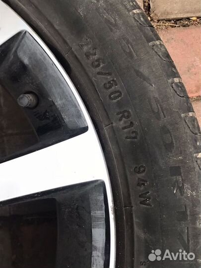 Шины с дисками r 17 летние-4шт