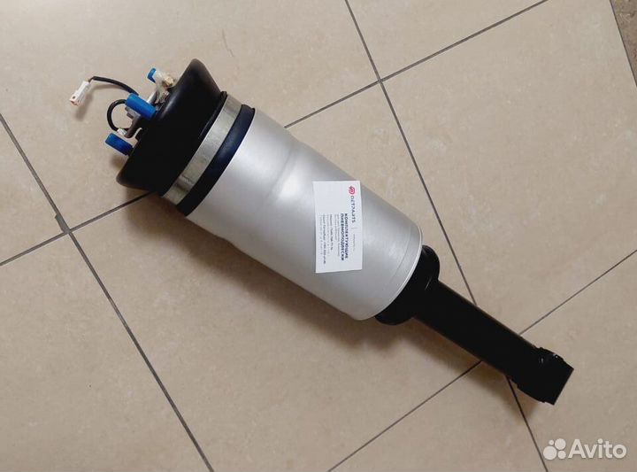 Пневмостойка Land Rover Discovery 4