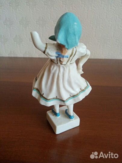 Старая кукла- качалка, колкий пластик, СССР