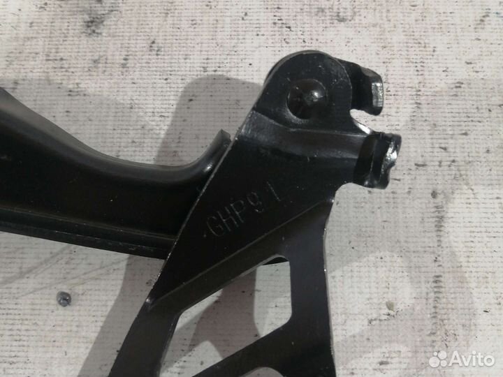 Петля капота левая новая mazda 3 bm 13-19