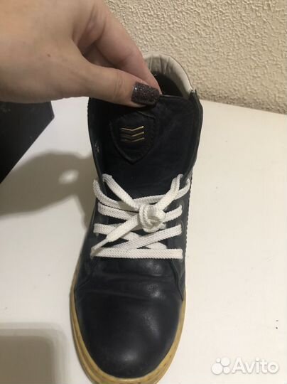 Кросовки женские