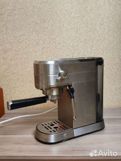 Кофеварка рожковая dexp em-1450