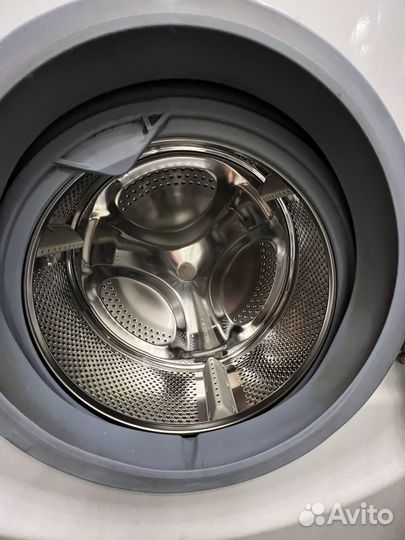 Стиральная машина Hotpoint ariston aqualtis