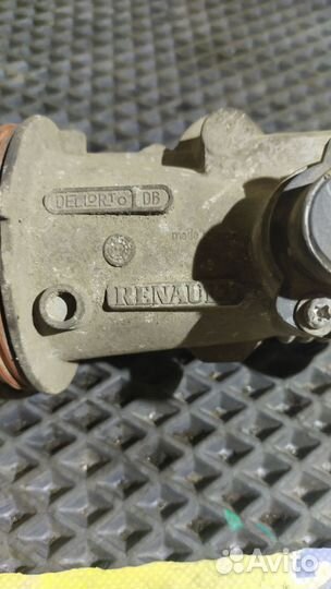 Заслонка дроссельная Renault Logan