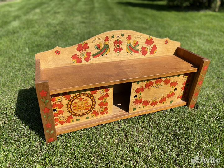 Полка настенная с узором, росписью