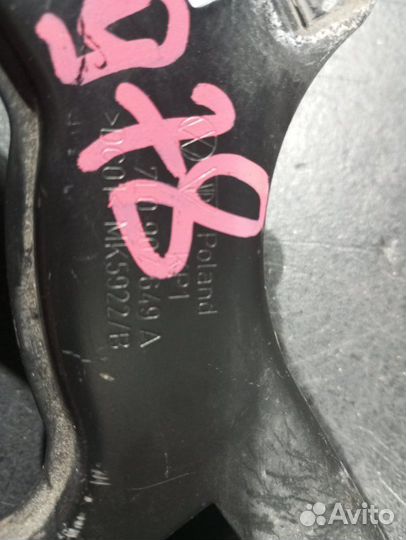 Кронштейн блока управления двигателем Audi Q7 4LB