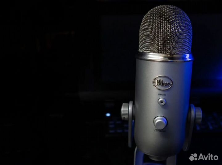 Микрофон blue yeti