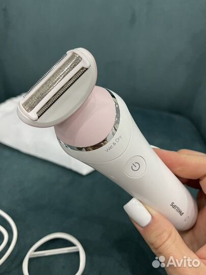Бритва электрическая Philips BRL 140/00