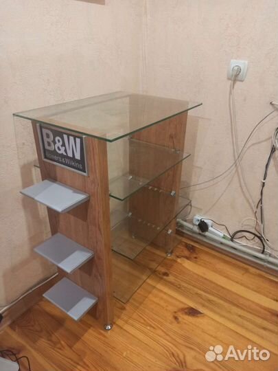 Стойка под аудио аппаратуру