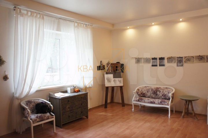 Дом 327 м² на участке 19 сот.