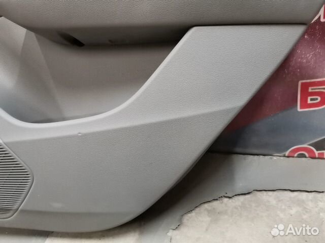Обшивка двери задняя правая Audi Q7