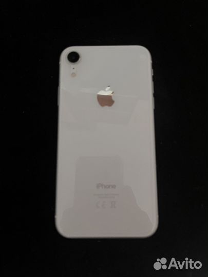 Телефон iPhone XR