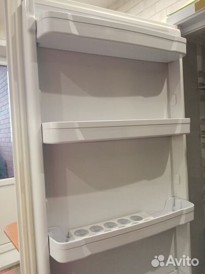 Продам холодильник бу