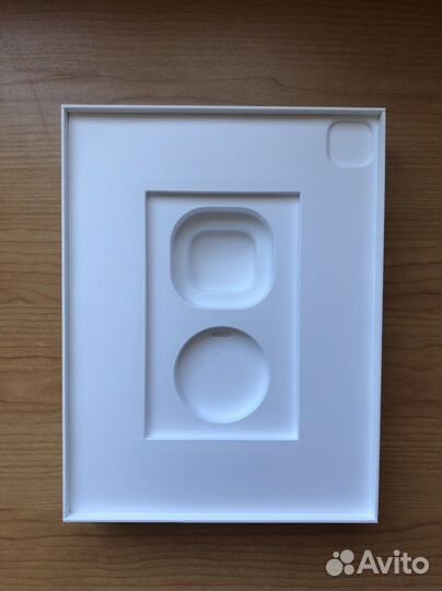 Коробки Macbook pro 16 и iPad pro 12