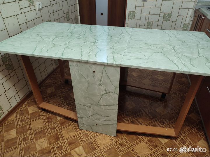 Стол раскладной, книжка